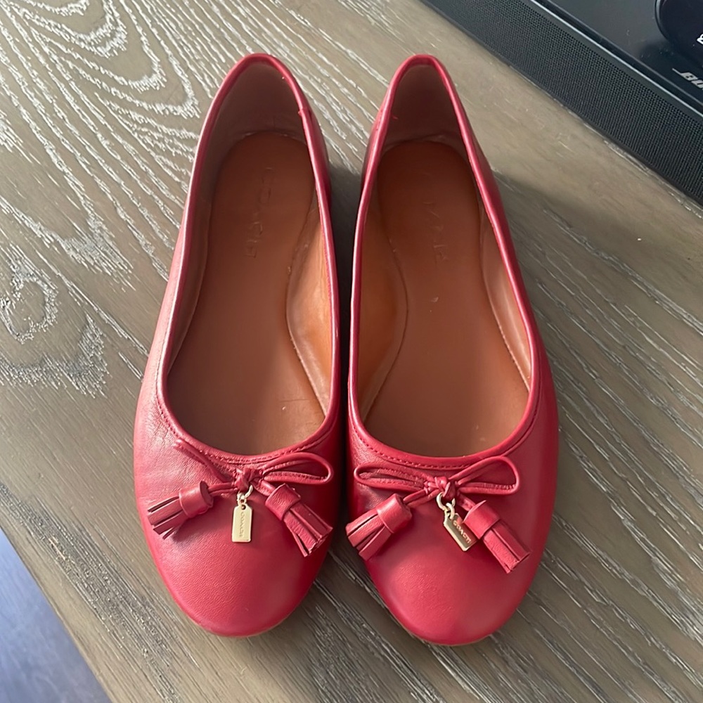 Coach flats